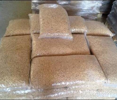 100% Pine Pellet. Certification ENplus A1, A2 European Wood