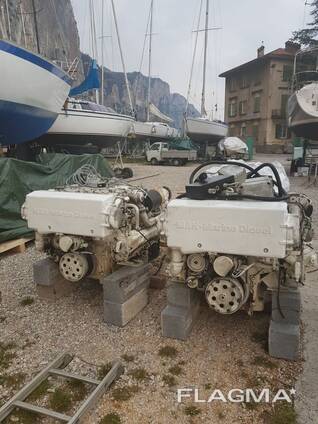 MAN D2848LE405 used Marine Diesel Engine V8 680hp without gesrs